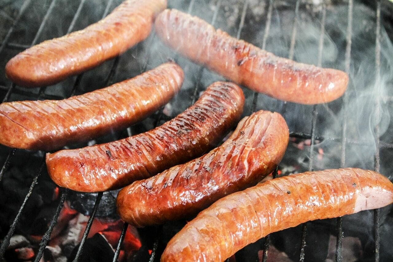 Muzika za „párek a pivo“?