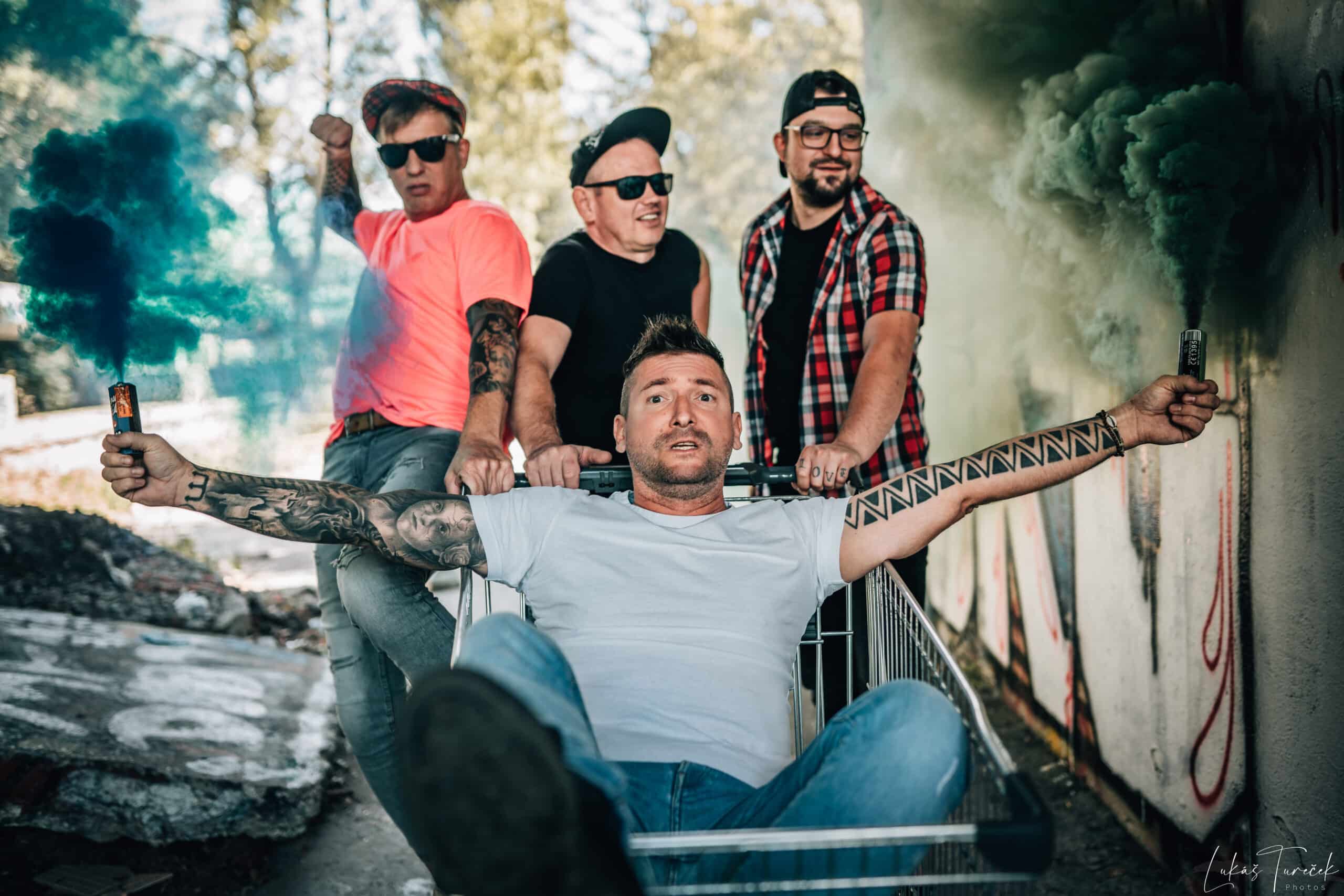 Kompletní příběh: Vychází nová kniha o legendární kapele Premier