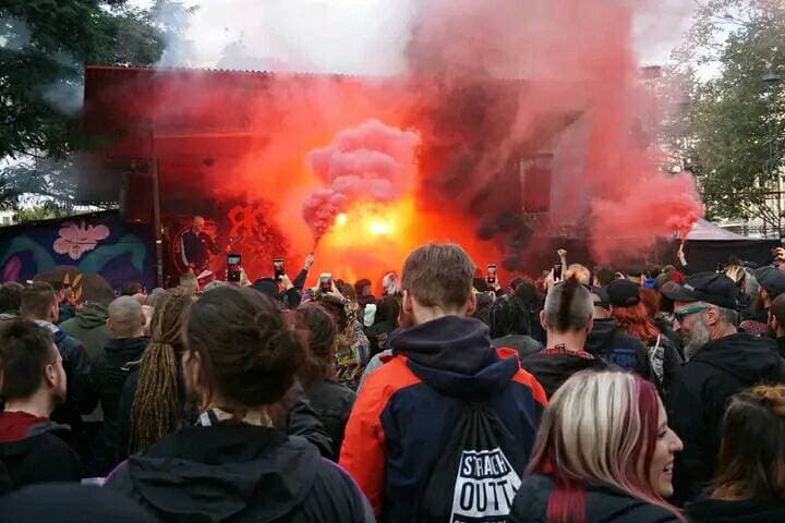 Po osmé společně proti rasismu a dalším hrozbám! Riot Over River hostí přes 30 kapel