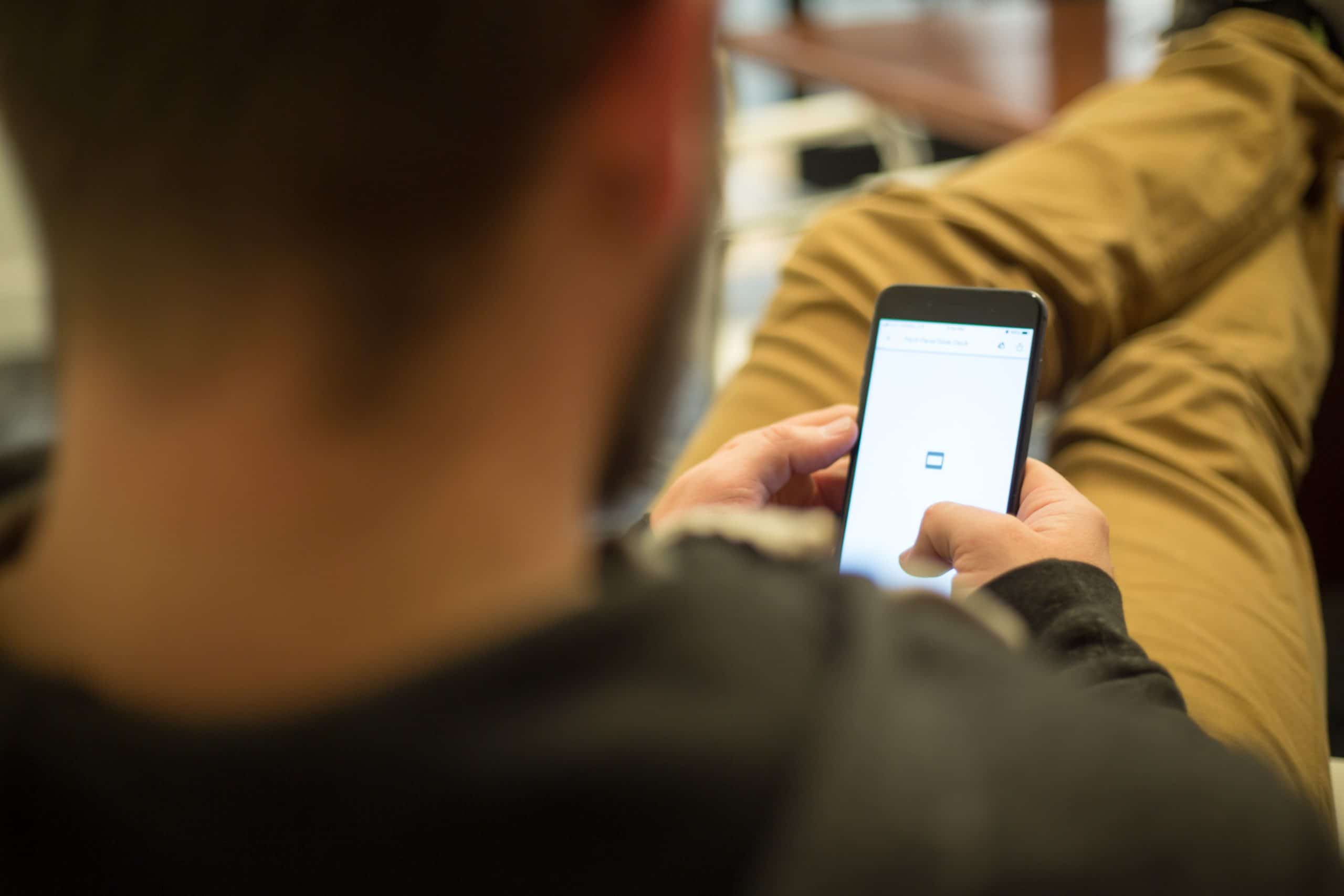 Nudí vás karanténa? Vyzkoušejte mobilní aplikace pro muzikanty