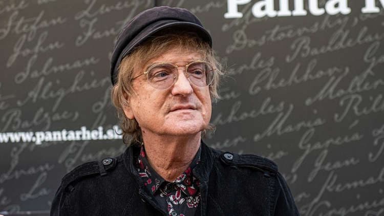 Zemřel Miro Žbirka. Populární zpěvák oslavil v říjnu 69 let