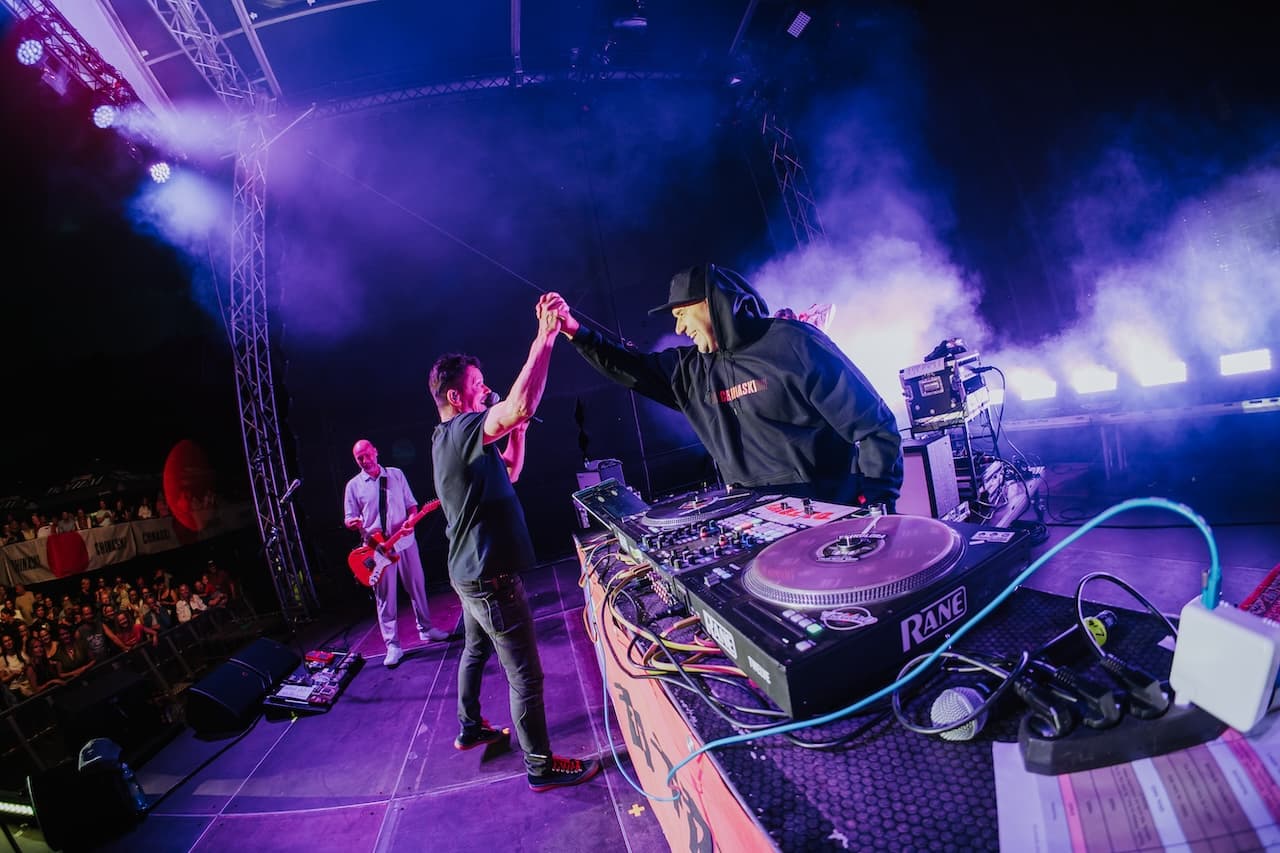Chinaski vydávají remix singlu Selhání. Novou podobu mu dal DJ Friky